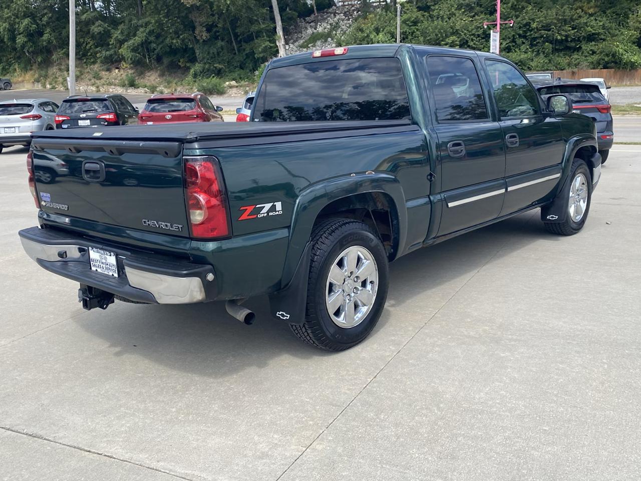 Chevrolet Silverado 1500 4WD Crew Cab 143.5" LS 2005