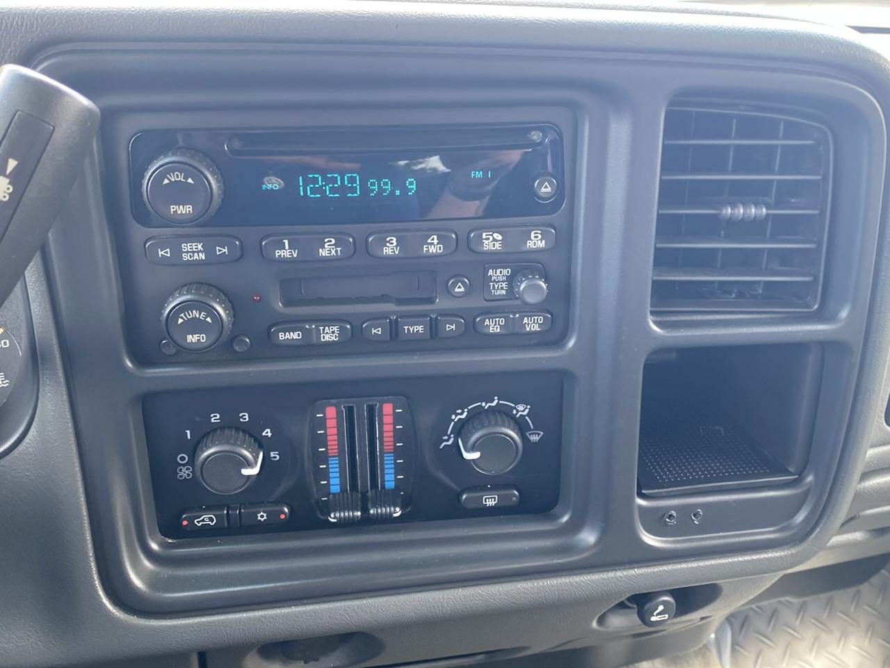 Chevrolet Silverado 1500 4WD Crew Cab 143.5" LS 2005