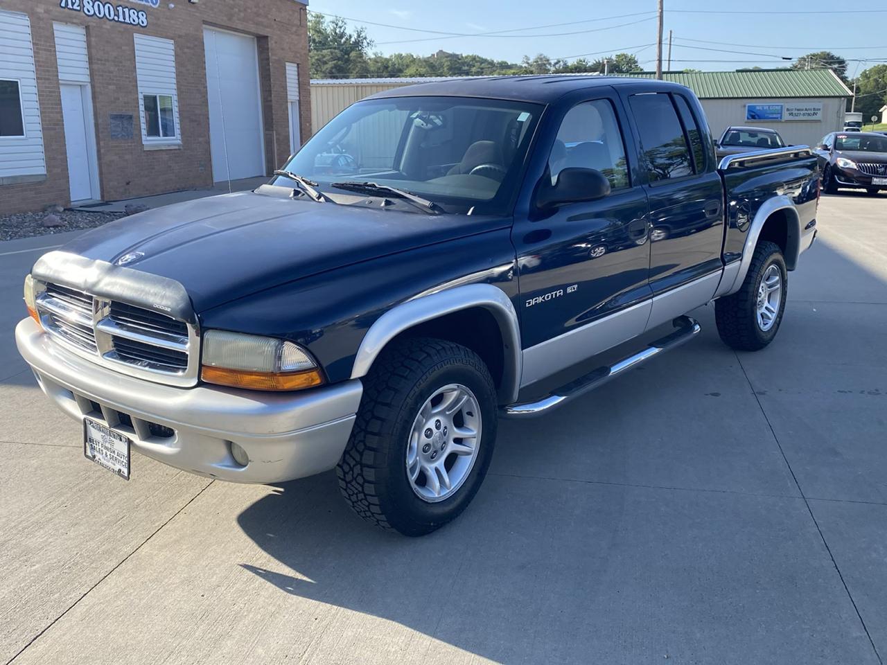 Dodge Dakota SLT Quad Cab 4WD 2002