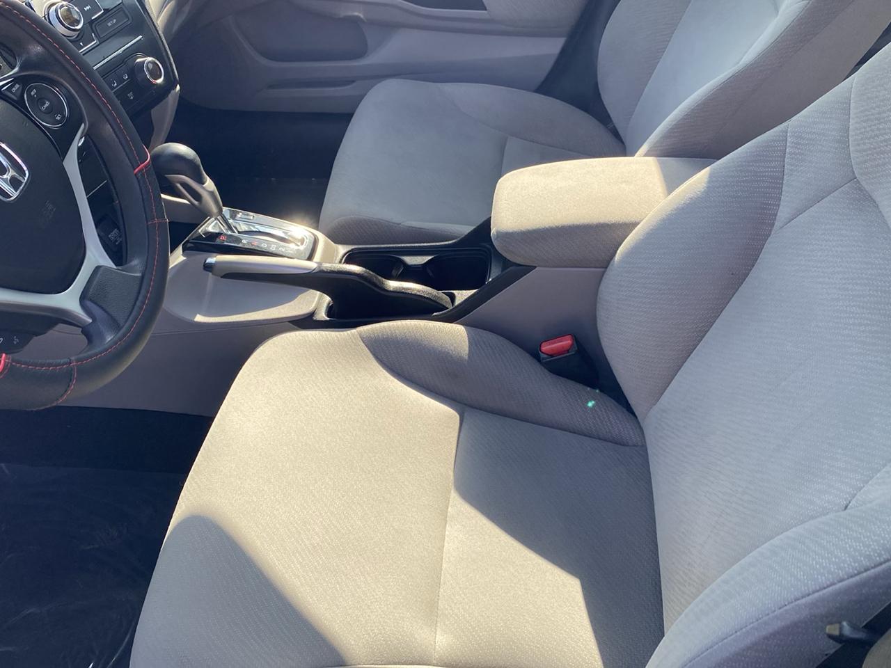 Honda Civic 4dr Sdn LX Auto w/ABS 2013