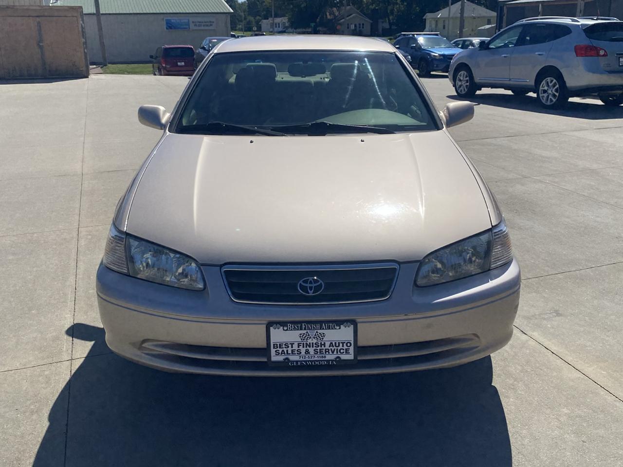 Toyota Camry XLE 2001