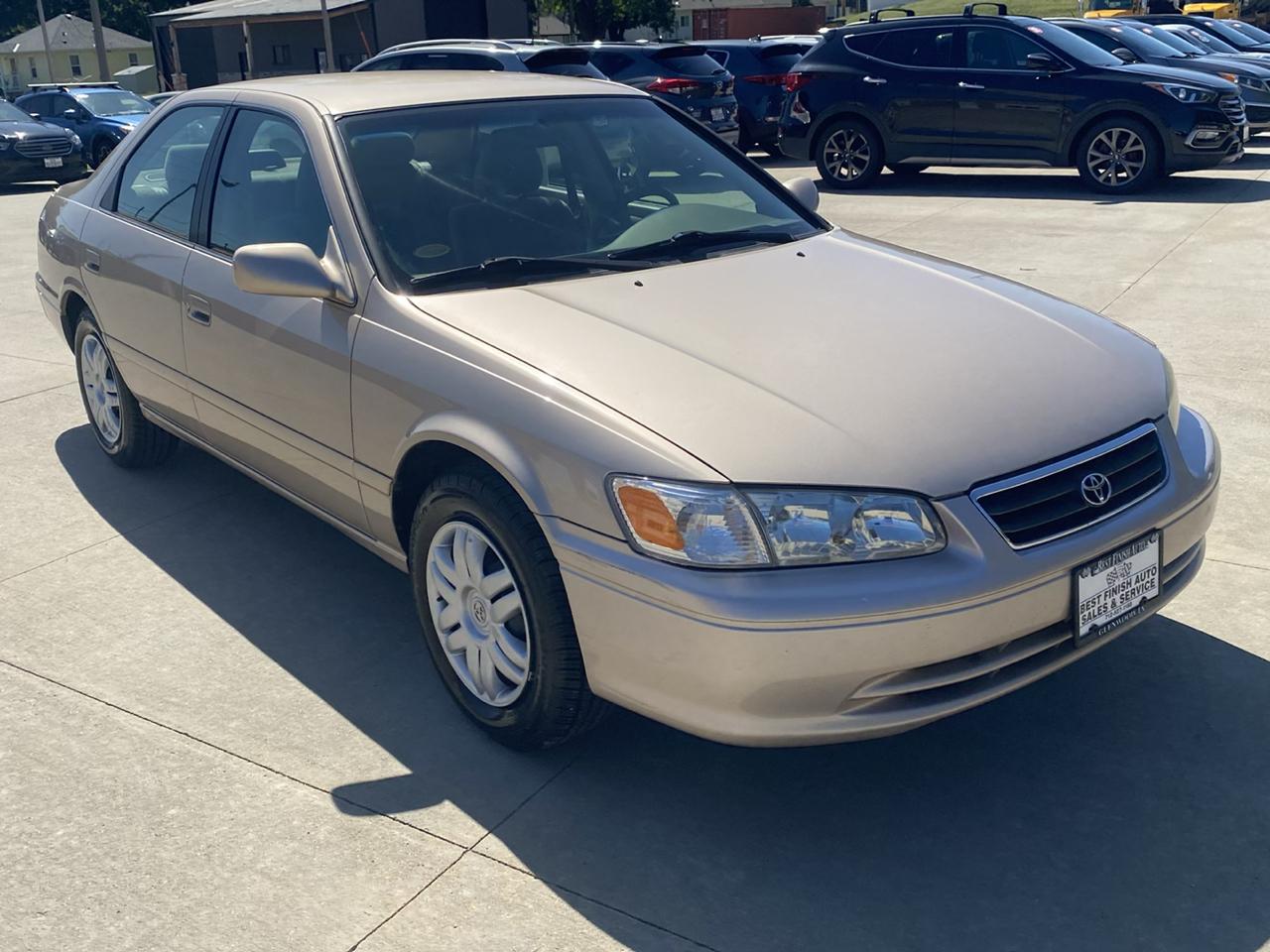 Toyota Camry XLE 2001