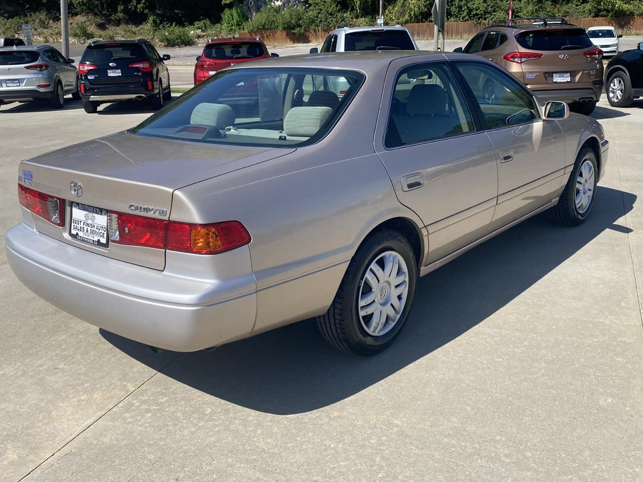 Toyota Camry XLE 2001