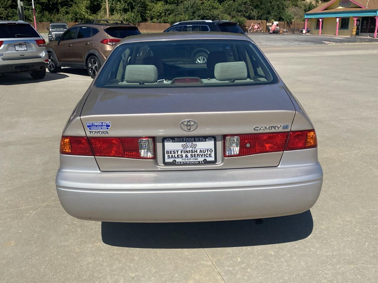 Toyota Camry XLE 2001