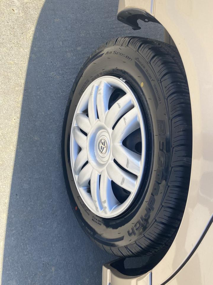 Toyota Camry XLE 2001