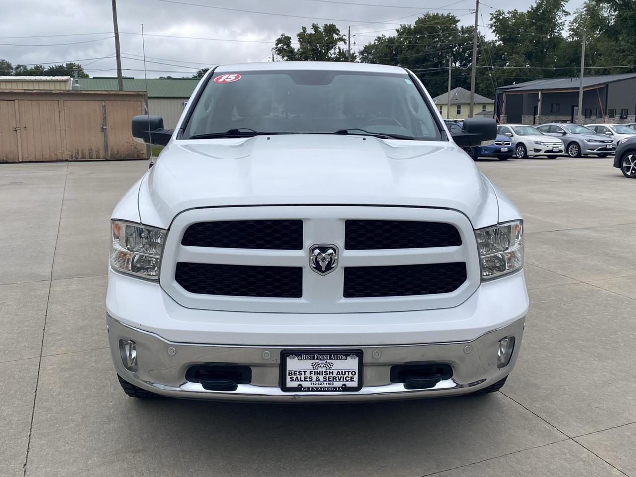 RAM 1500 4WD Crew Cab 140.5" SLT 2015