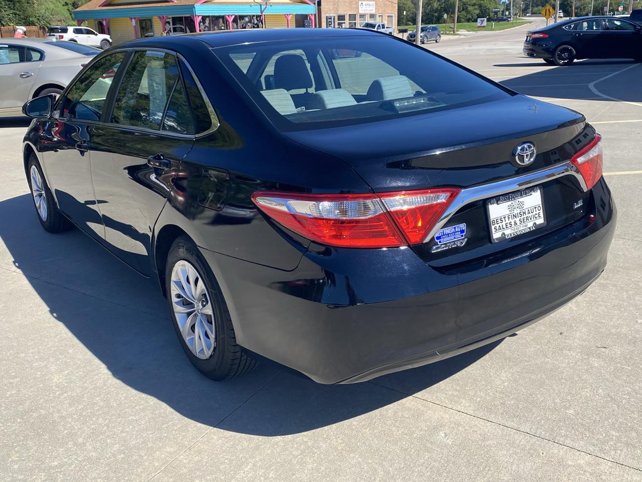 Toyota Camry SE 2015