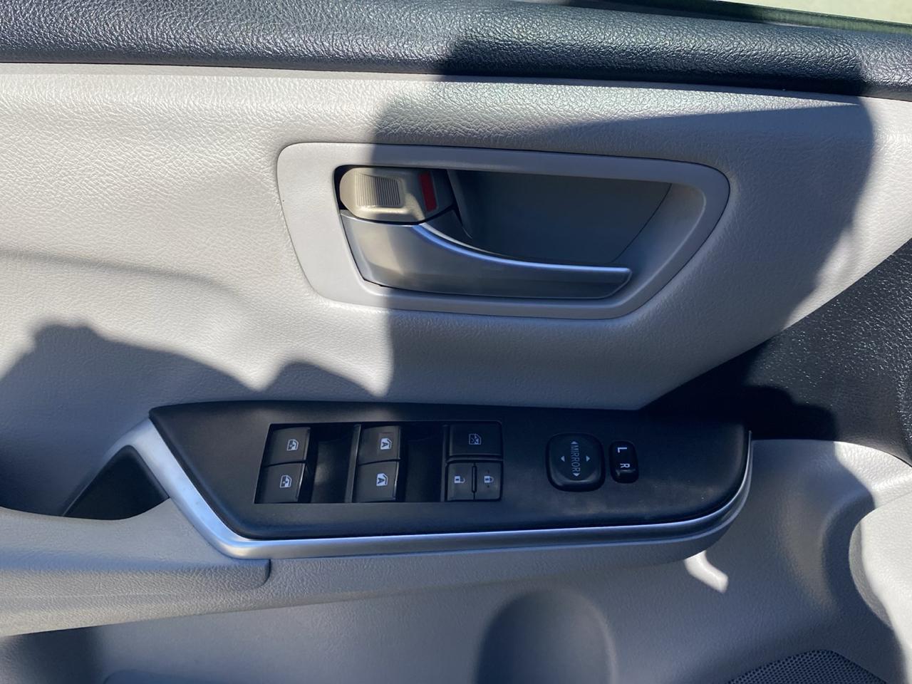 Toyota Camry SE 2015