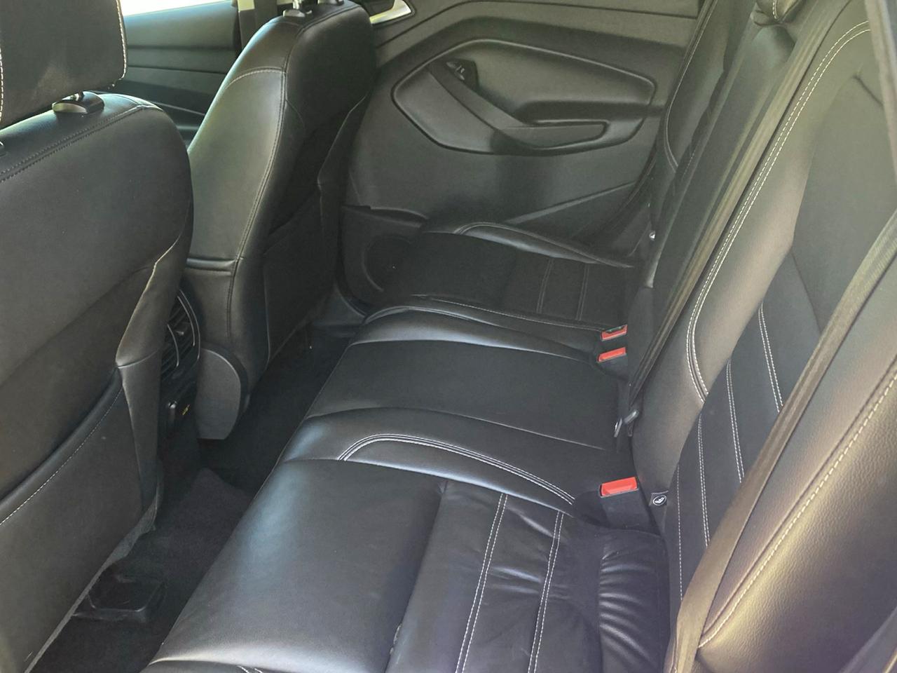 Ford Escape Titanium 4WD 2017