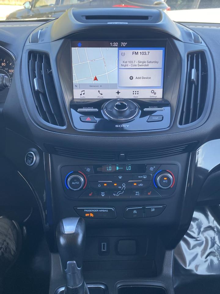 Ford Escape Titanium 4WD 2017