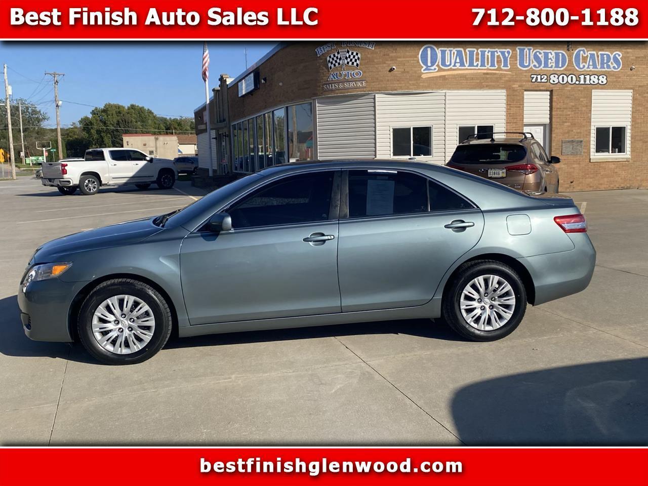 Toyota Camry Base 6-Spd AT 2011