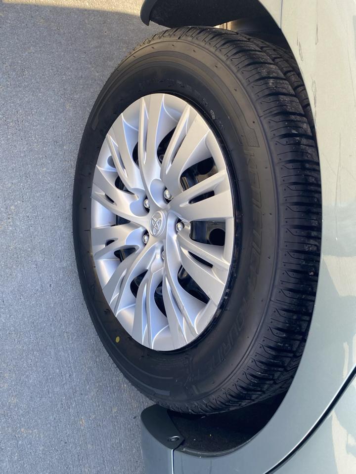 Toyota Camry Base 6-Spd AT 2011