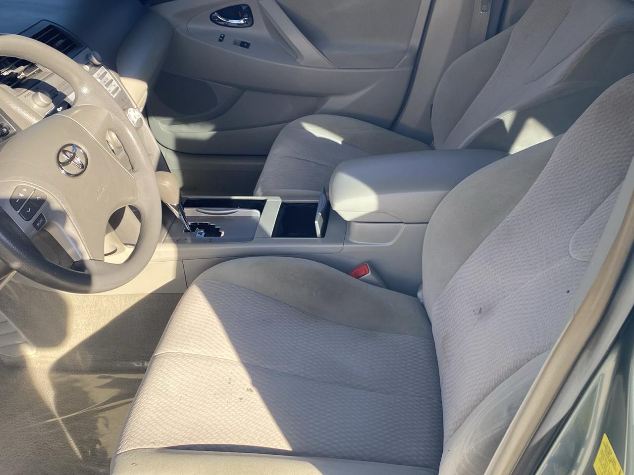 Toyota Camry Base 6-Spd AT 2011