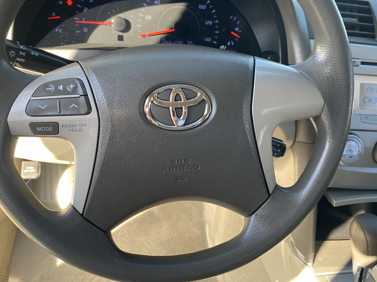 Toyota Camry Base 6-Spd AT 2011