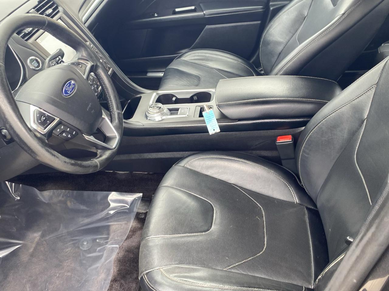 Ford Fusion Titanium AWD 2017