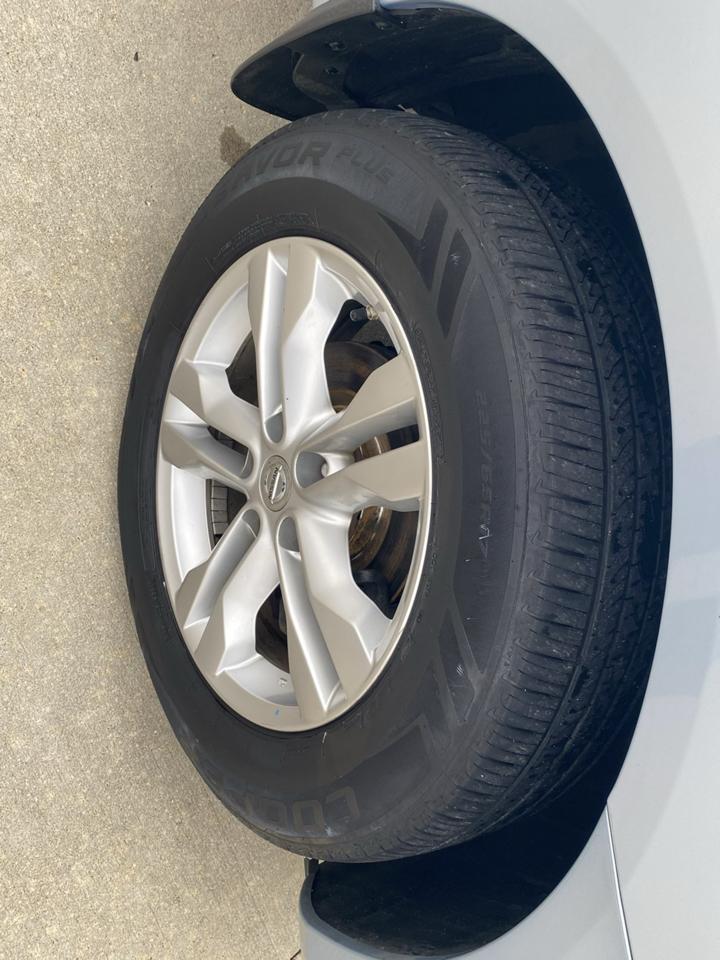 Nissan Rogue S AWD 2013
