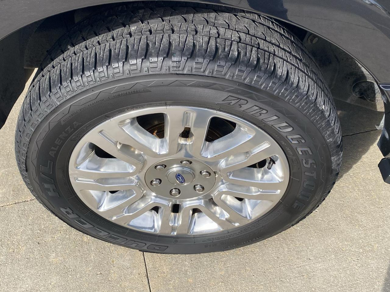 Ford Expedition EL Limited 4WD 2012