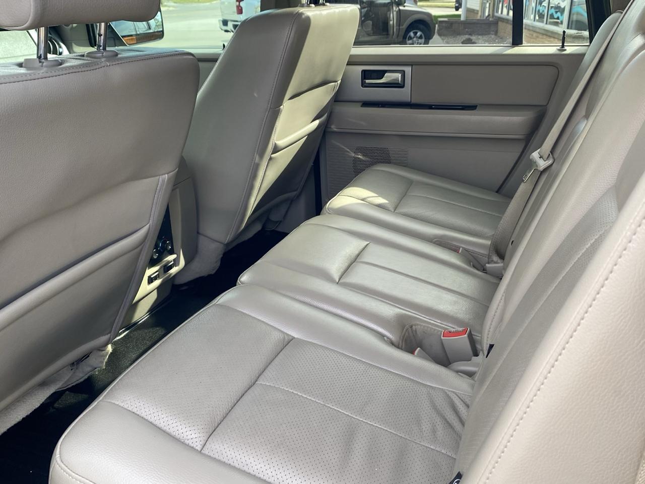 Ford Expedition EL Limited 4WD 2012