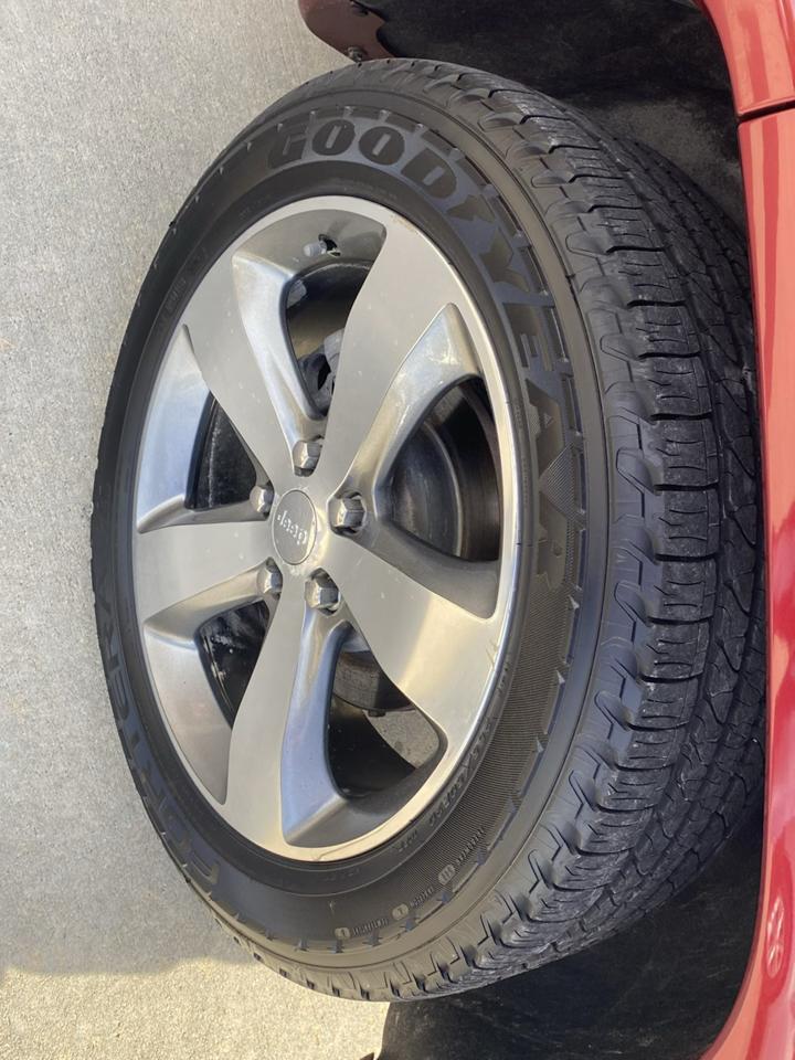 Jeep Grand Cherokee Overland 4WD 2014