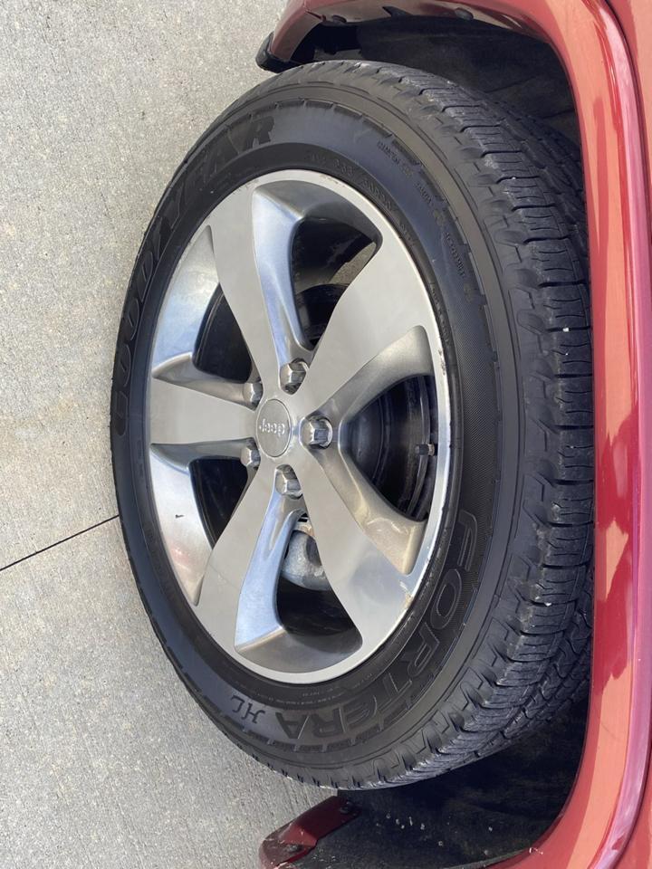 Jeep Grand Cherokee Overland 4WD 2014