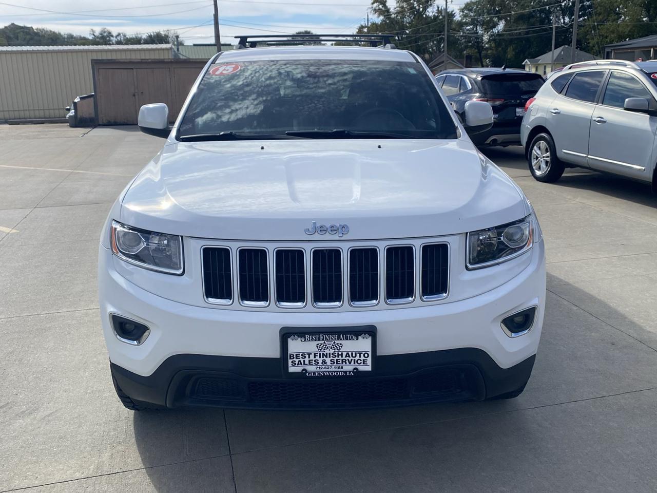 Jeep Grand Cherokee Laredo 4WD 2015