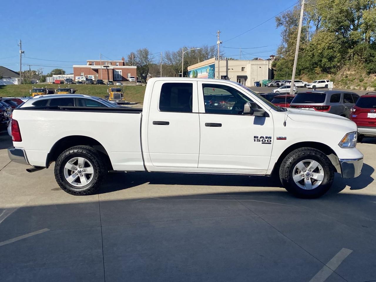 RAM 1500 Classic Tradesman Quad Cab 4WD 2021