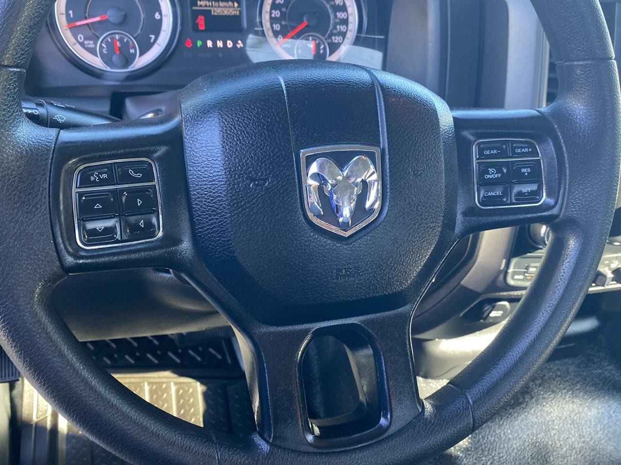 RAM 1500 Classic Tradesman Quad Cab 4WD 2021