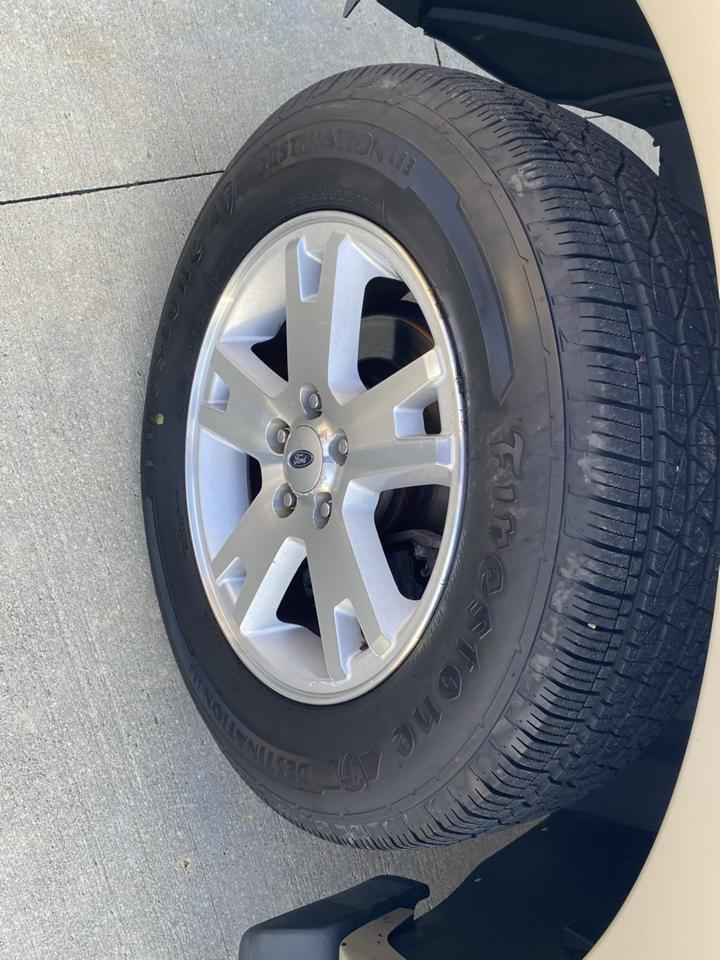 Ford Explorer XLT 4.0L 4WD 2007
