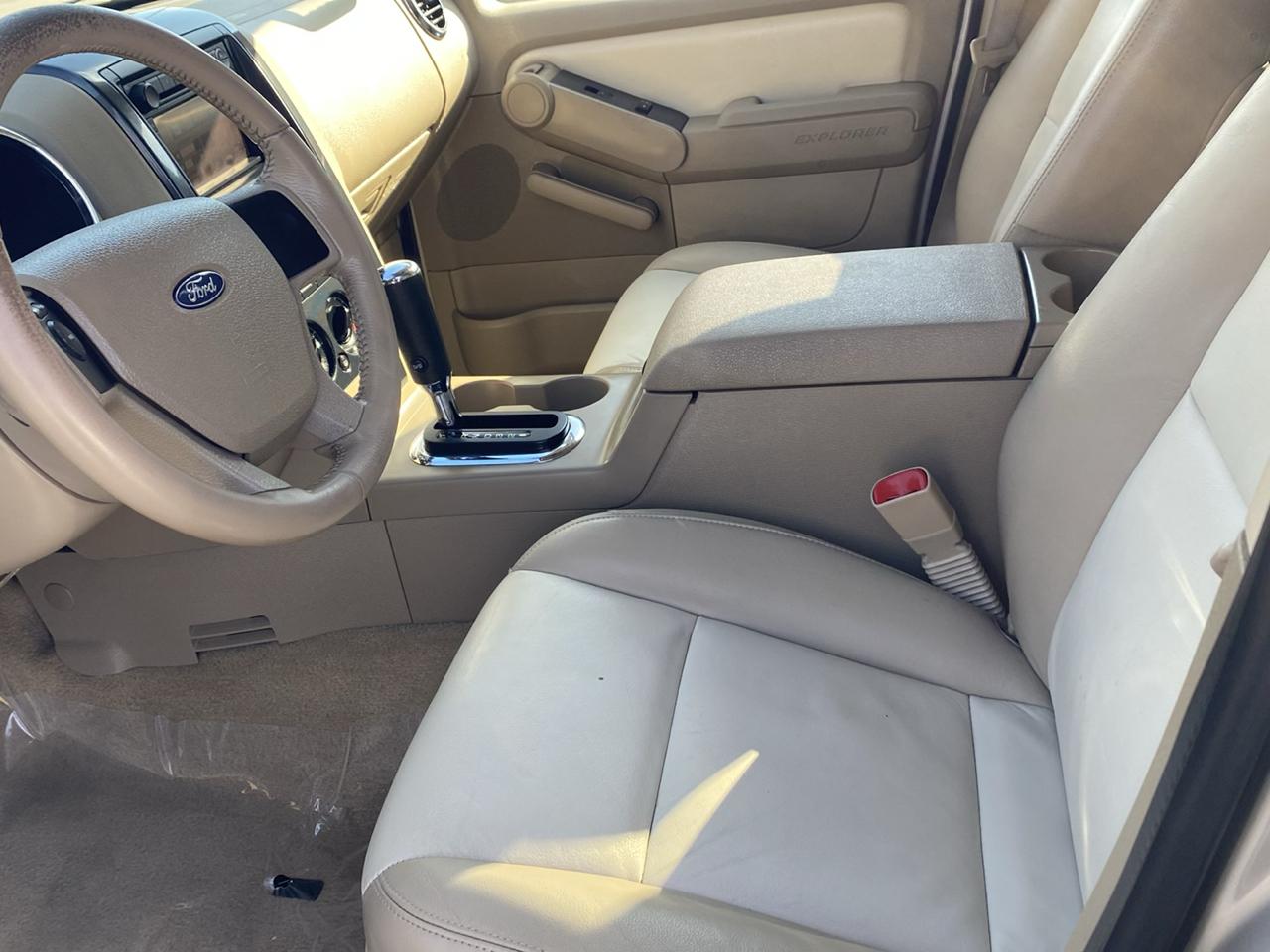 Ford Explorer XLT 4.0L 4WD 2007