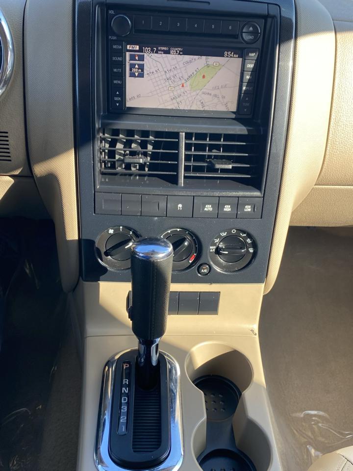 Ford Explorer XLT 4.0L 4WD 2007