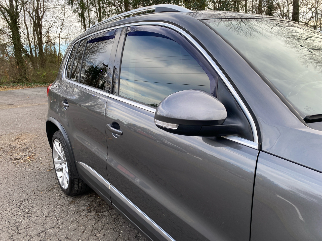 Volkswagen Tiguan 2.0T SEL FWD 2016