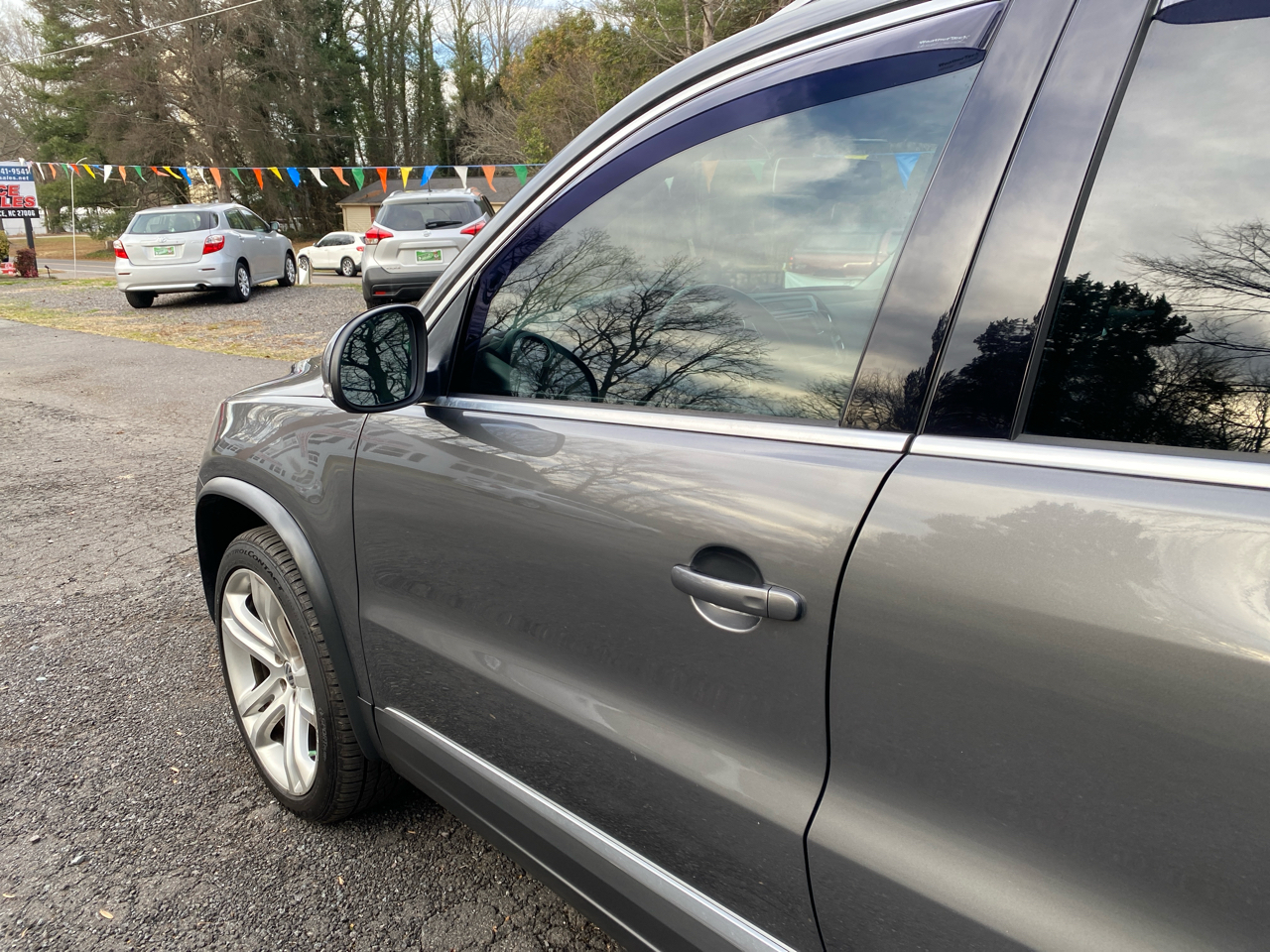 Volkswagen Tiguan 2.0T SEL FWD 2016