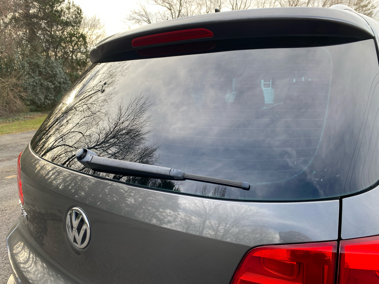 Volkswagen Tiguan 2.0T SEL FWD 2016