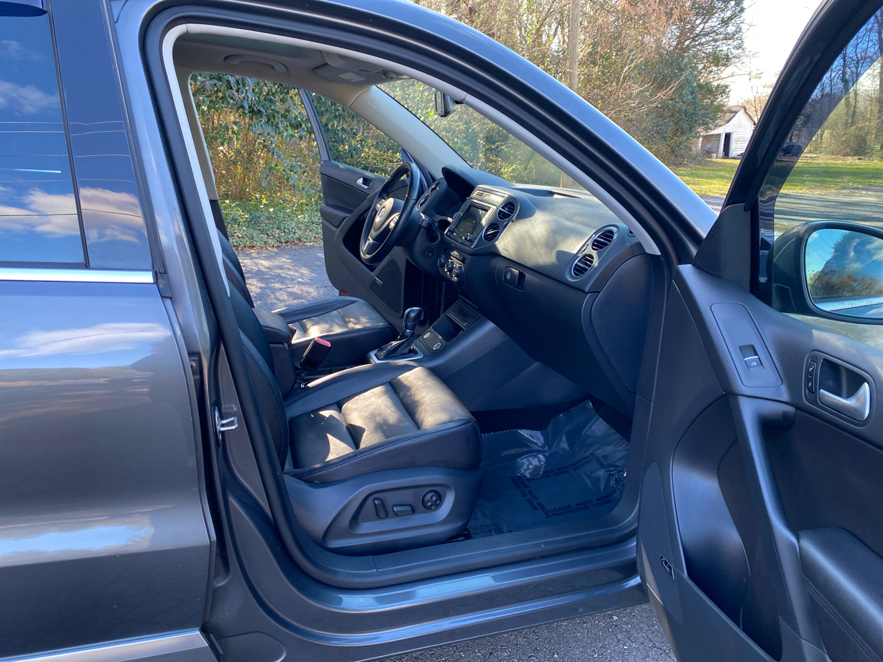 Volkswagen Tiguan 2.0T SEL FWD 2016