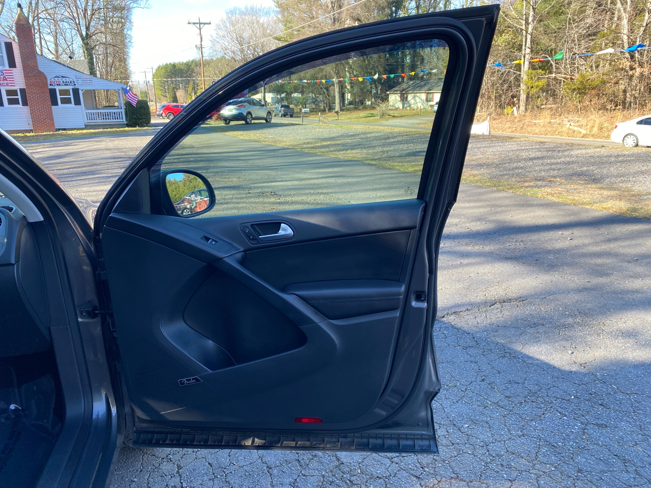 Volkswagen Tiguan 2.0T SEL FWD 2016