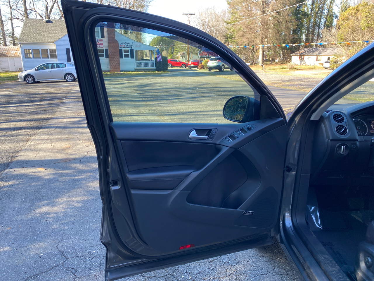 Volkswagen Tiguan 2.0T SEL FWD 2016