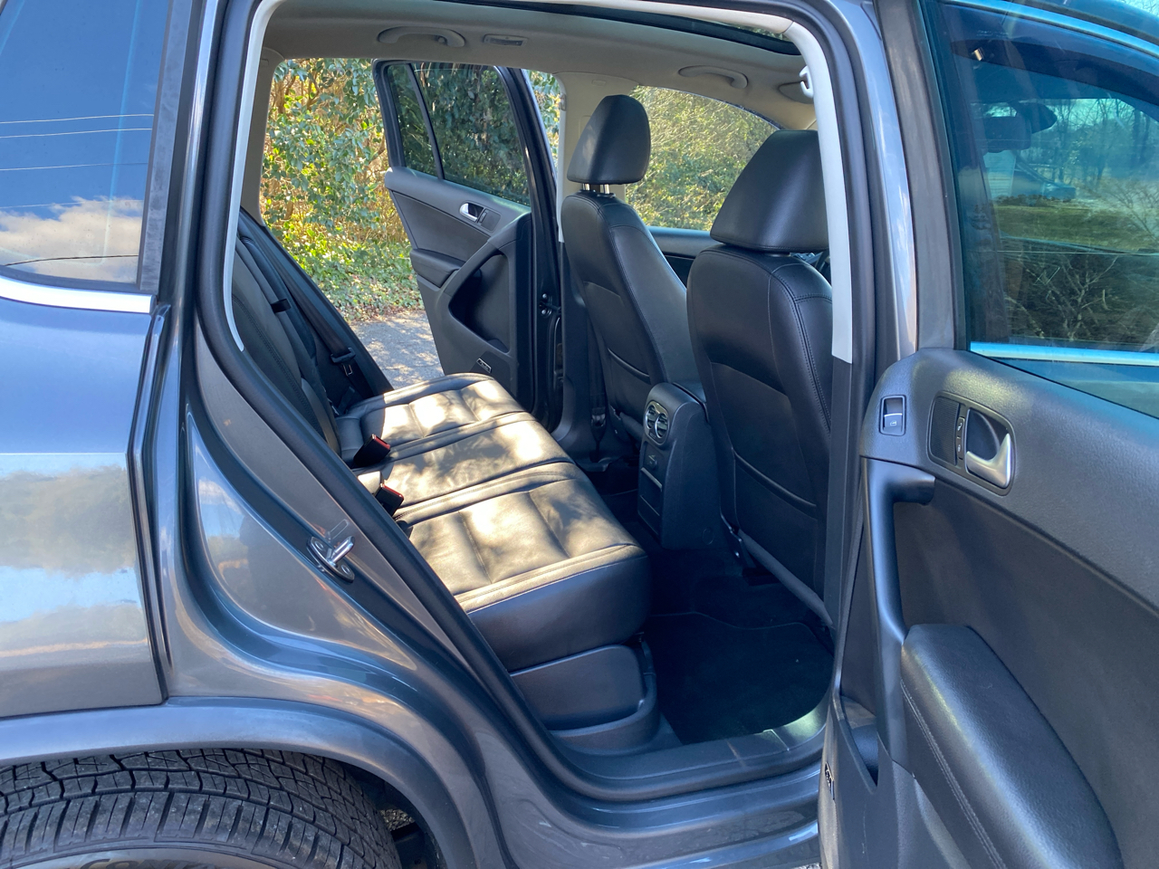 Volkswagen Tiguan 2.0T SEL FWD 2016