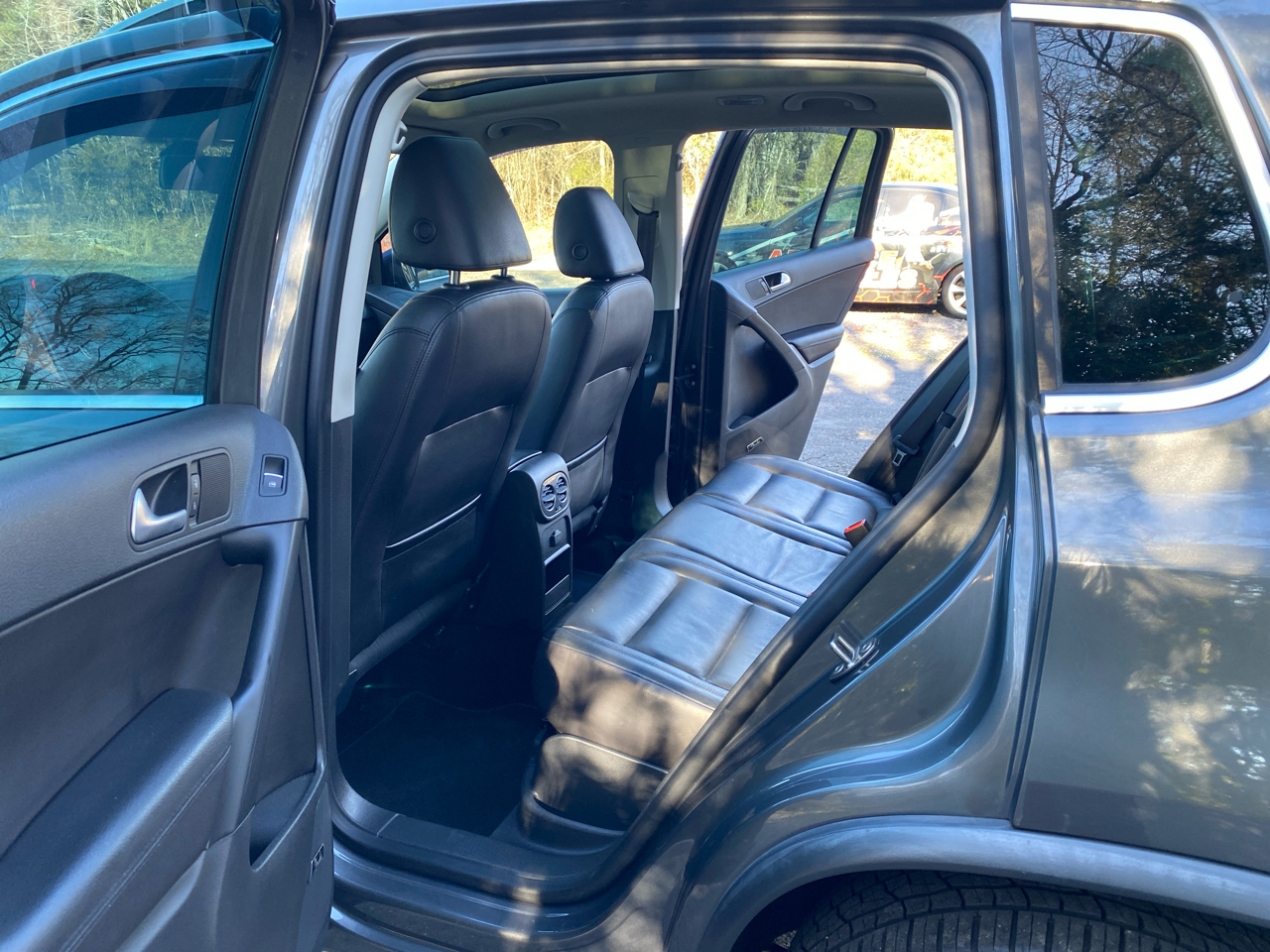 Volkswagen Tiguan 2.0T SEL FWD 2016