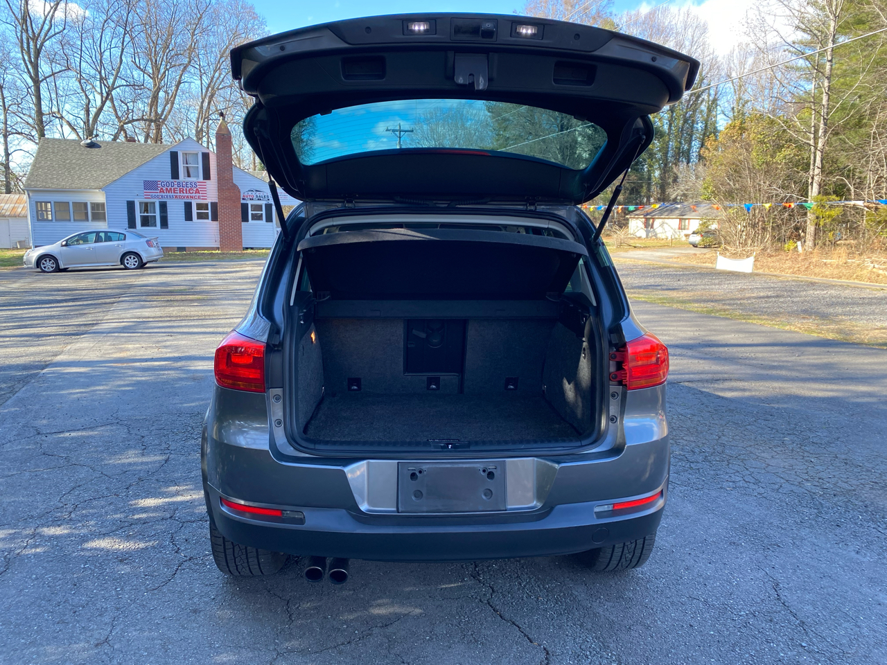 Volkswagen Tiguan 2.0T SEL FWD 2016