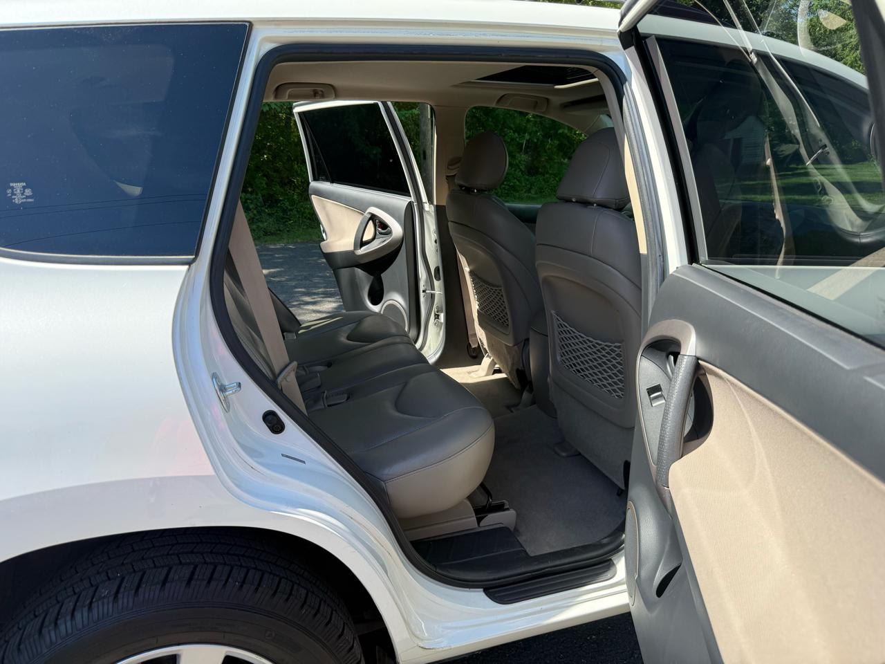 Toyota RAV4 4dr Limited V6 (Natl) 2006