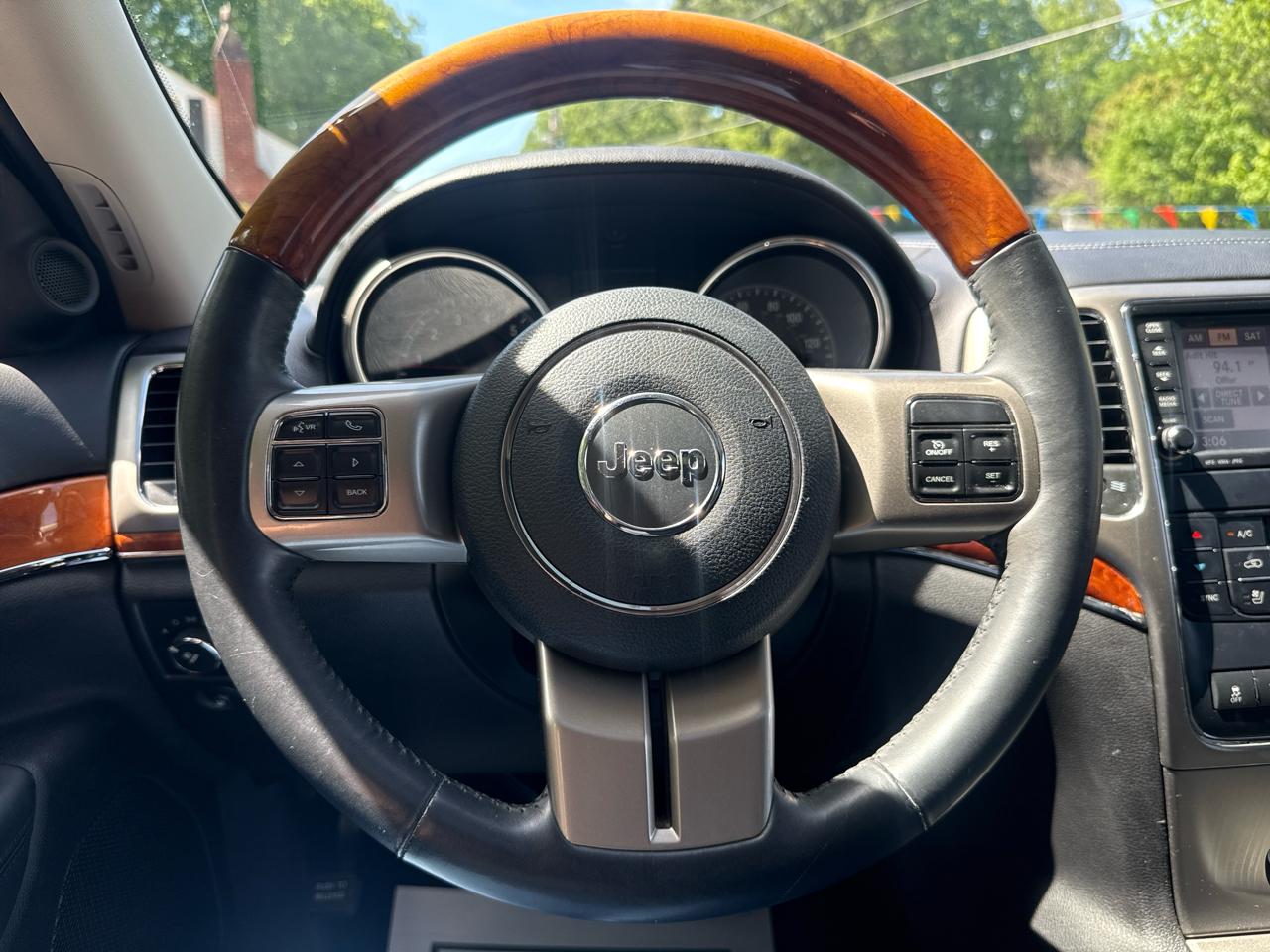 Jeep Grand Cherokee 4WD 4dr Overland 2013