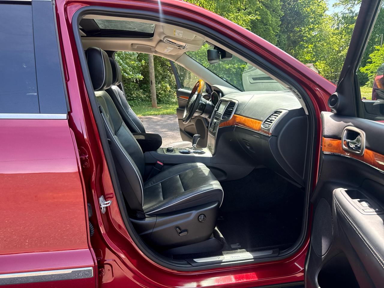 Jeep Grand Cherokee 4WD 4dr Overland 2013