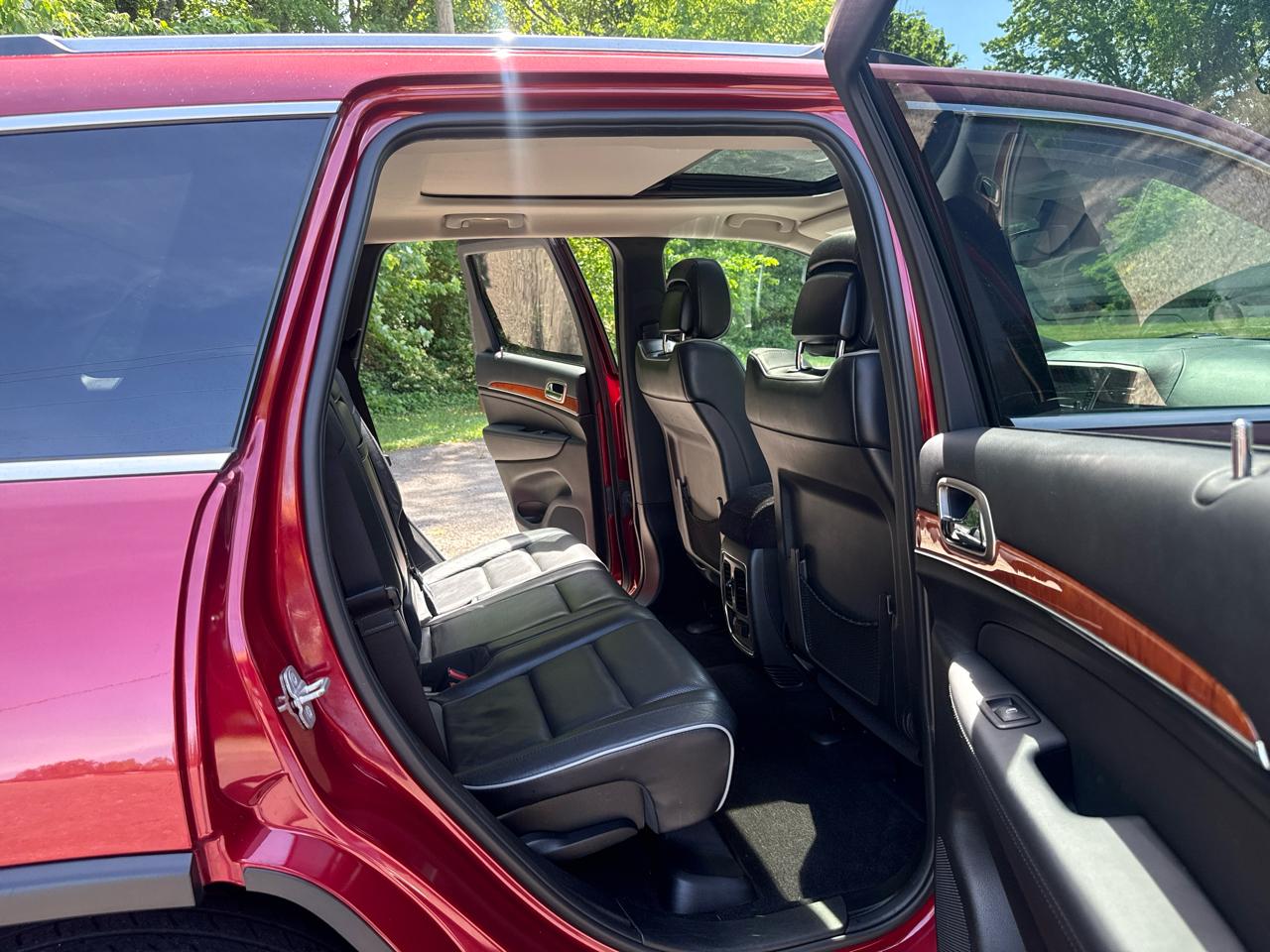 Jeep Grand Cherokee 4WD 4dr Overland 2013