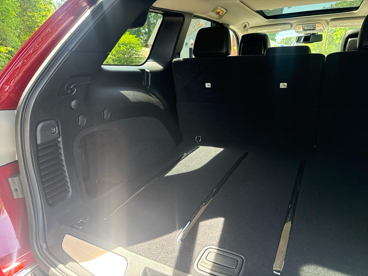 Jeep Grand Cherokee 4WD 4dr Overland 2013