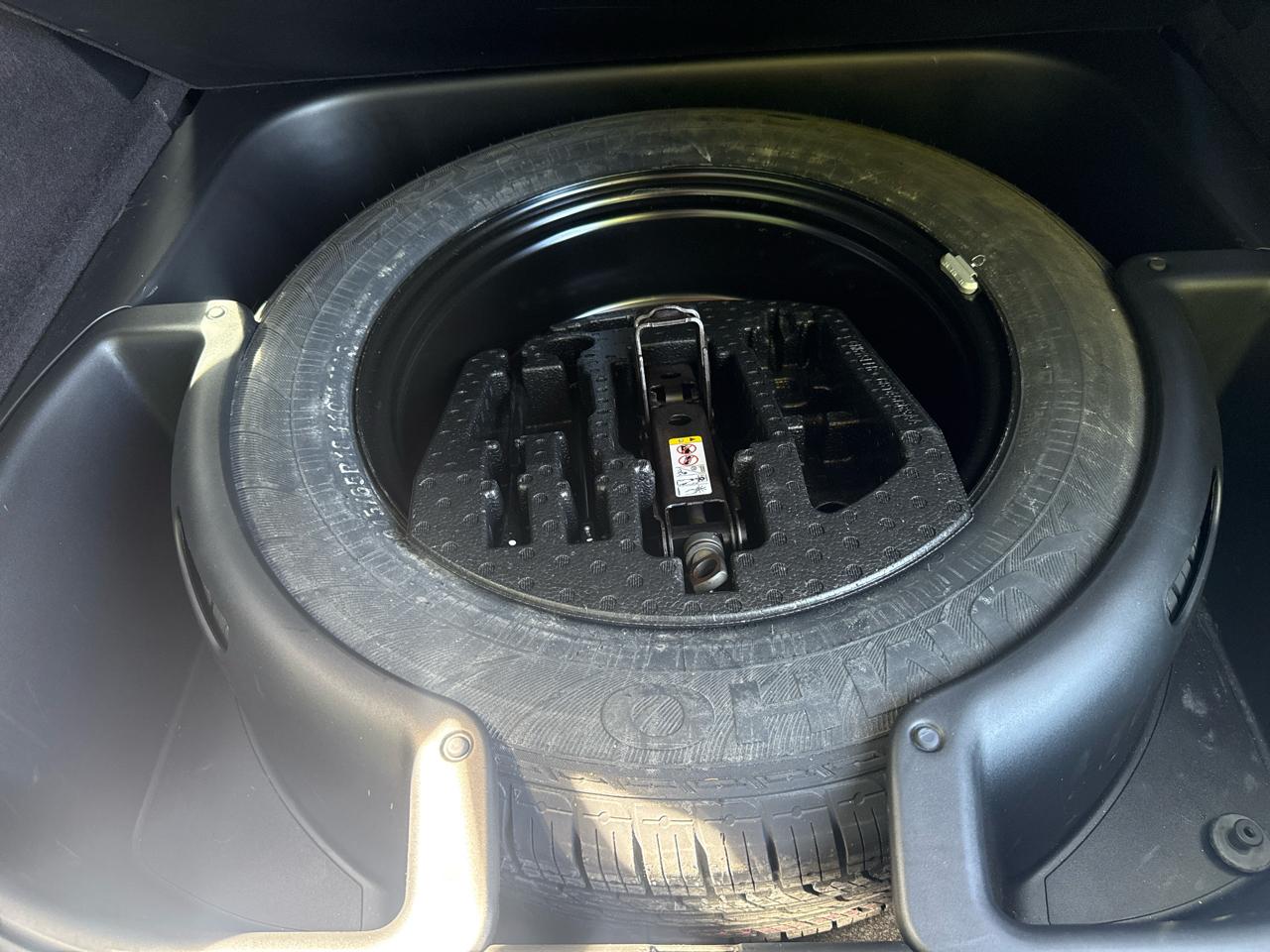 Jeep Grand Cherokee 4WD 4dr Overland 2013