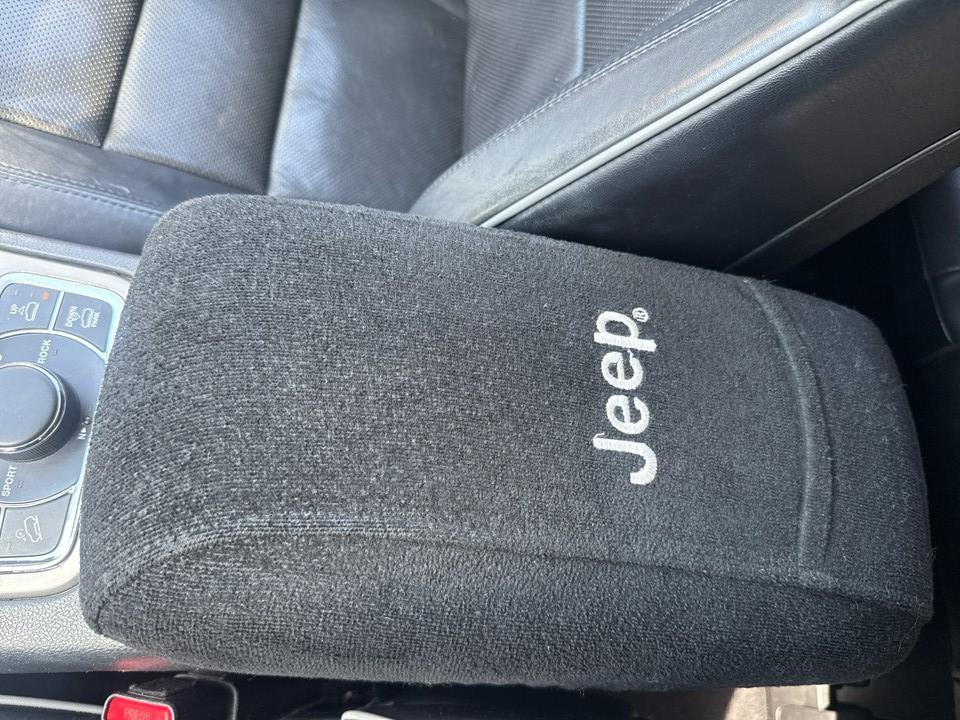 Jeep Grand Cherokee 4WD 4dr Overland 2013