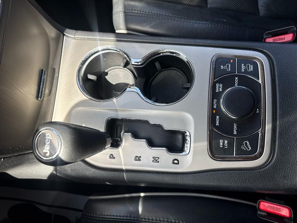 Jeep Grand Cherokee 4WD 4dr Overland 2013