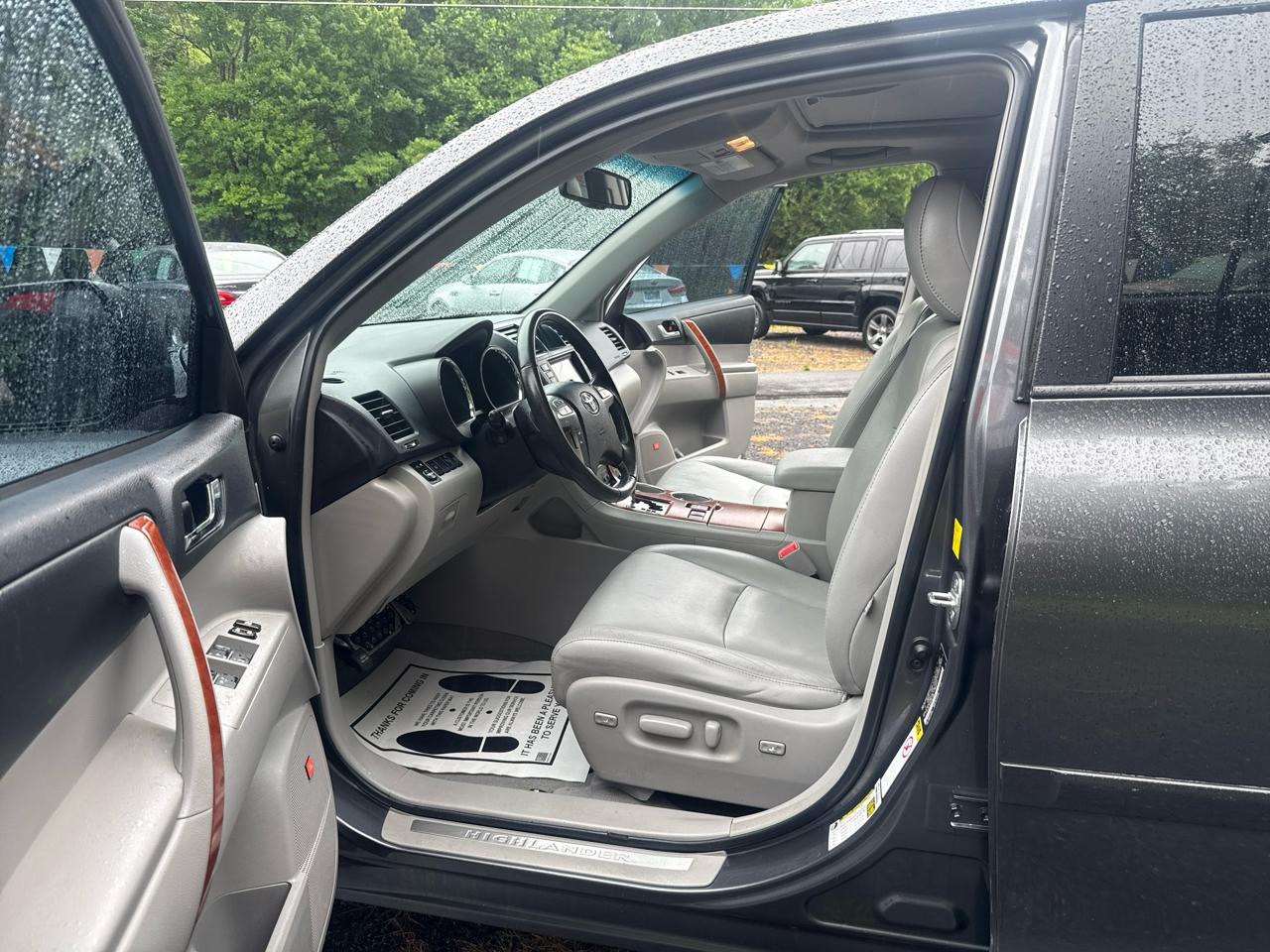 Toyota Highlander Limited 2010