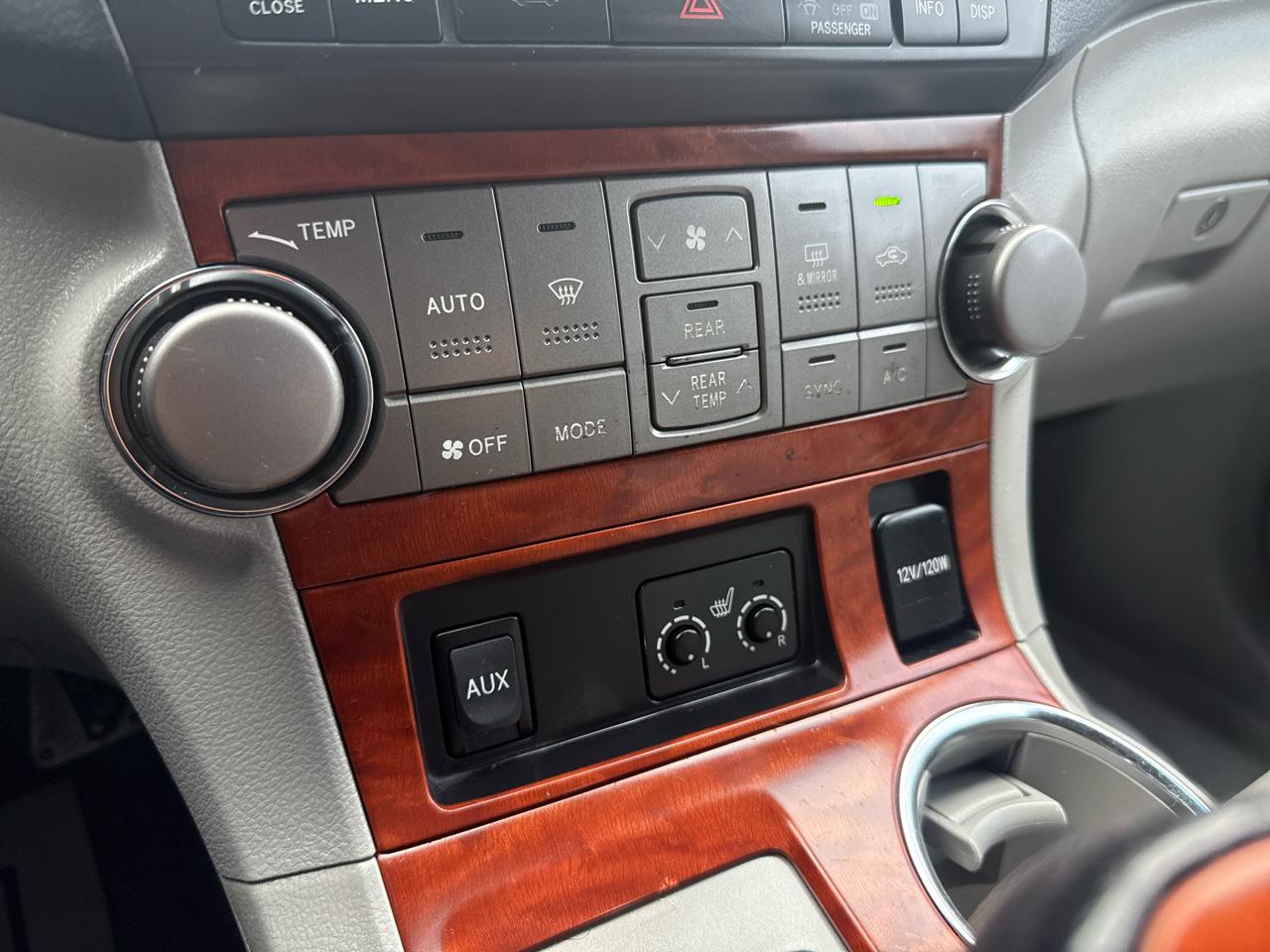 Toyota Highlander Limited 2010