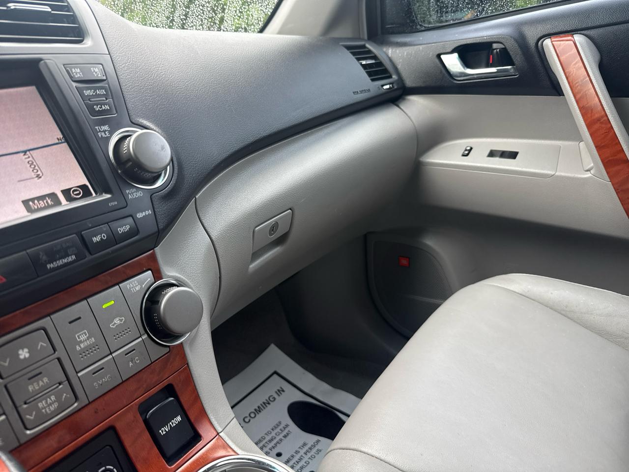 Toyota Highlander Limited 2010